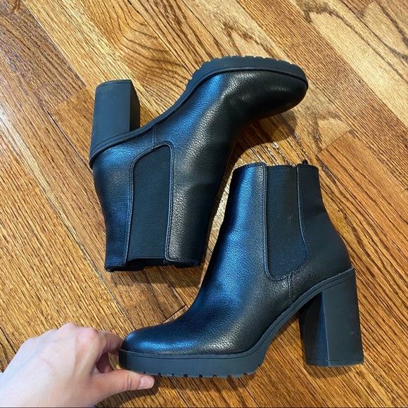 H&M Shoes - Leather Ankle Booties